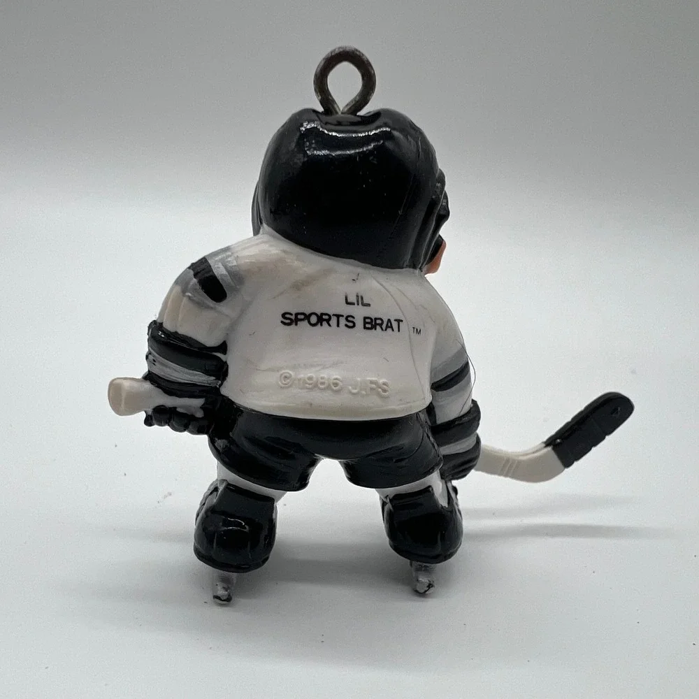 Vintage 1986 Lil‎ Sports Brat Los Angeles Kings Hockey Player Ornament NHL PVC
